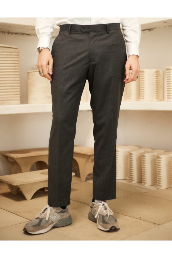 Pantalón tapered fit