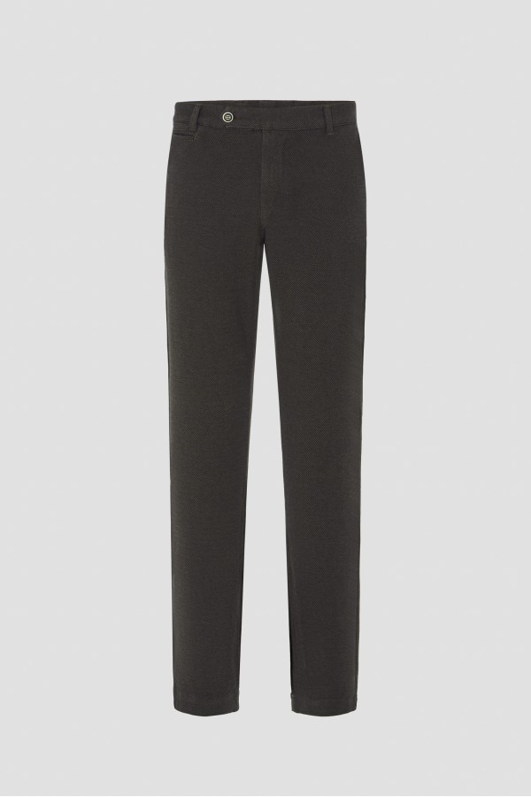 Pantalón chino slim fit con...