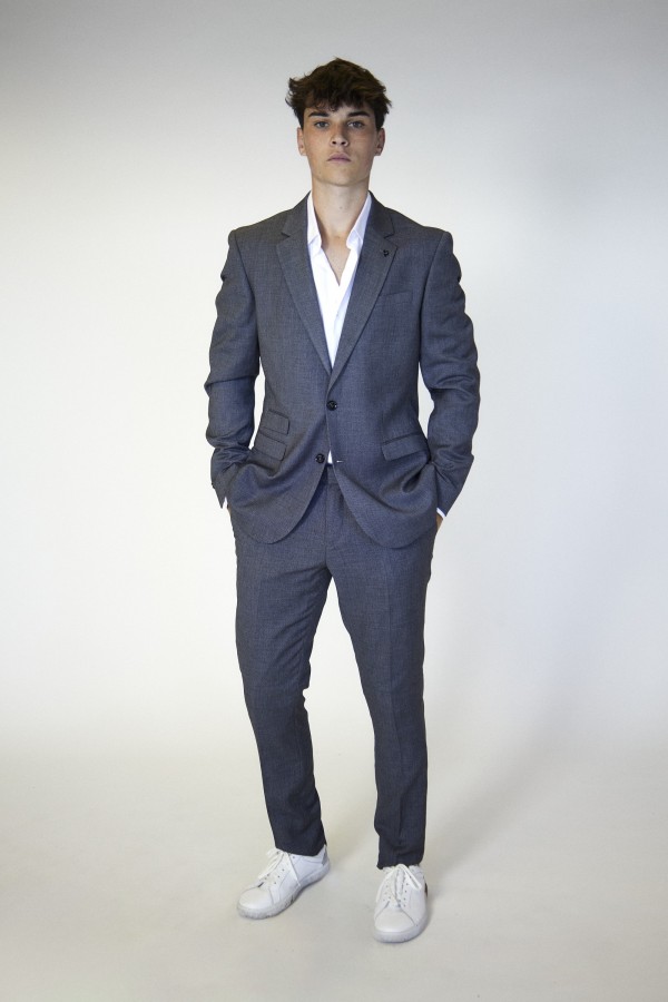 Traje slim fit microdiseño